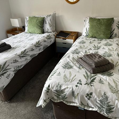 The New Wheel Inn 리밍톤 외부 사진